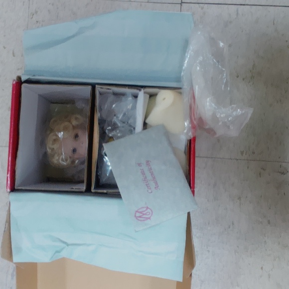 MARIE OSMOND 8" WING REPAIRER" HEAVEN'S HELPERS SERIES 2006. - Picture 2 of 6